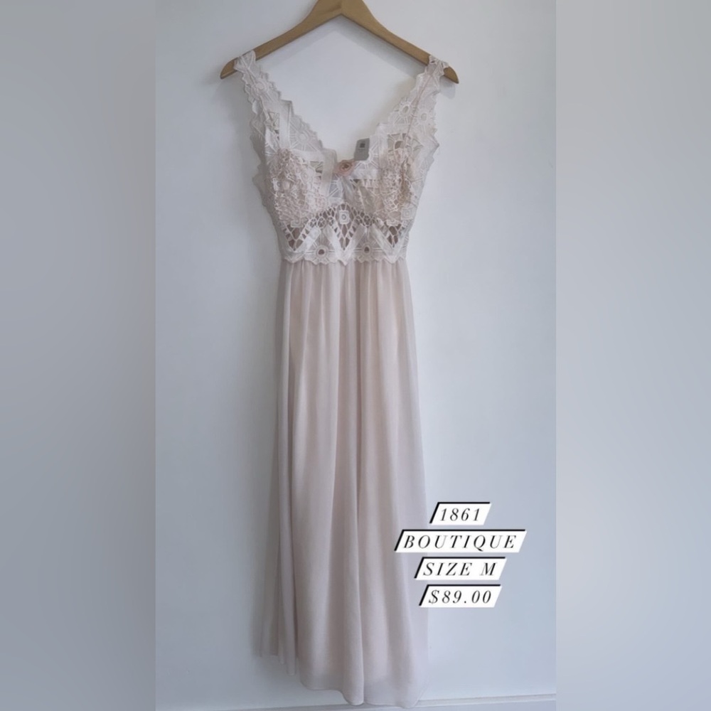 Boutique 1861 Soieblue long gala beige dress size Medium with tag - Picture 1 of 1